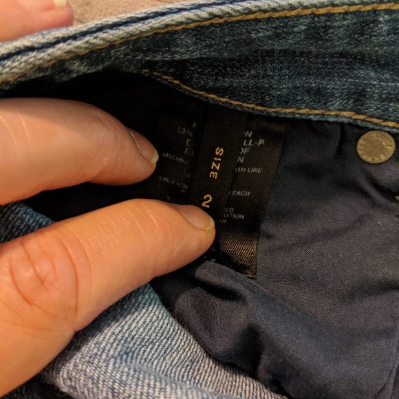 Express Rhinestone Back Pocket Jeans - Picture 7 of 8